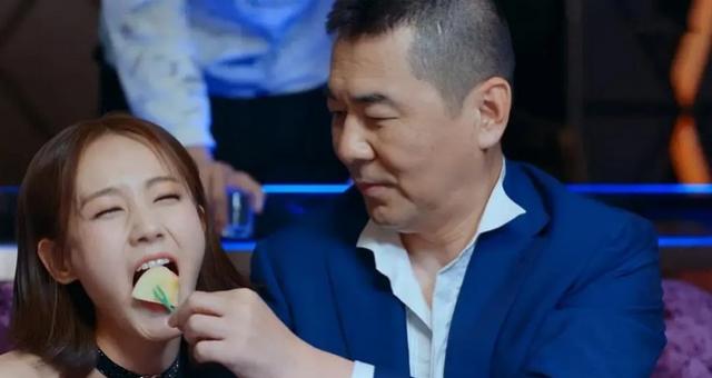 陈建斌结过几次婚，陈建斌结过几次婚年轻（陈建斌从“草根”变“皇阿玛”的上位史）