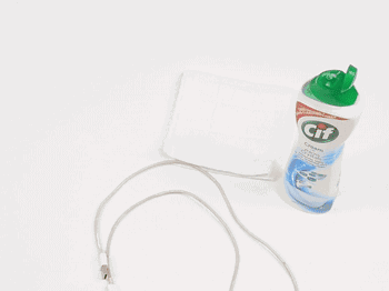 白板用了油性笔擦不掉怎么办，油性笔写在白板上怎么才能擦掉（焦黑锅底、脏鞋底、残胶、陈年污垢……用它一擦全干净了）