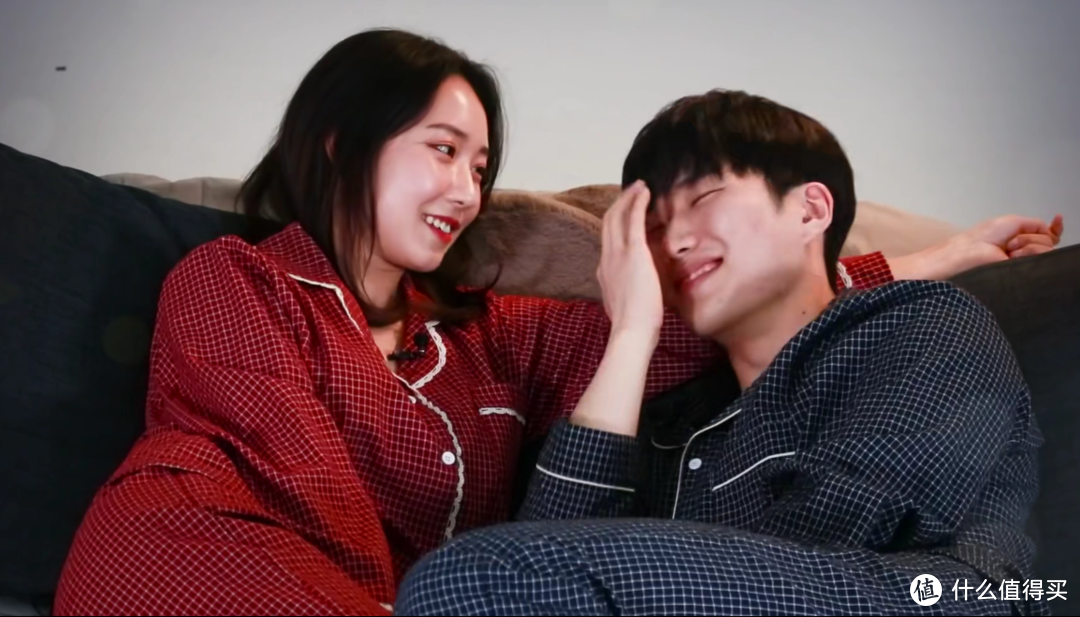 "卧谈会"相亲节目