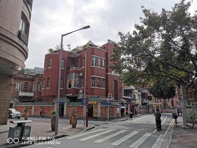 荣耀p30pro，p30pro升级鸿蒙系统（一位面面俱到的艺术生丨模范评测）