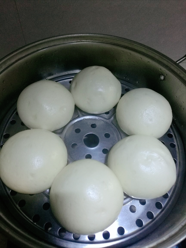 一斤面粉放多少酵母，一斤面粉需要放多少酵母（难怪总失败还有酸味）