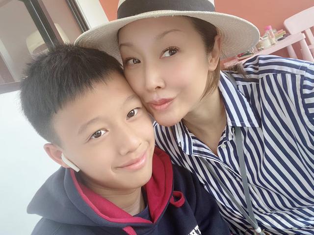 孙悦老公吴飞舟，IT大佬娶明星妻子，恩爱多年育有一子