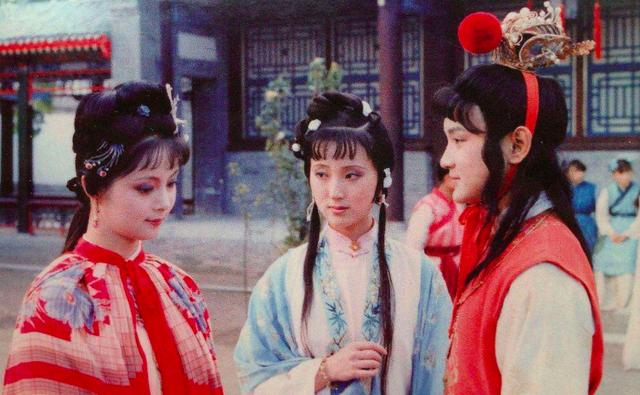 古代的丫鬟有哪些，《红楼梦》为何能位列四大名著