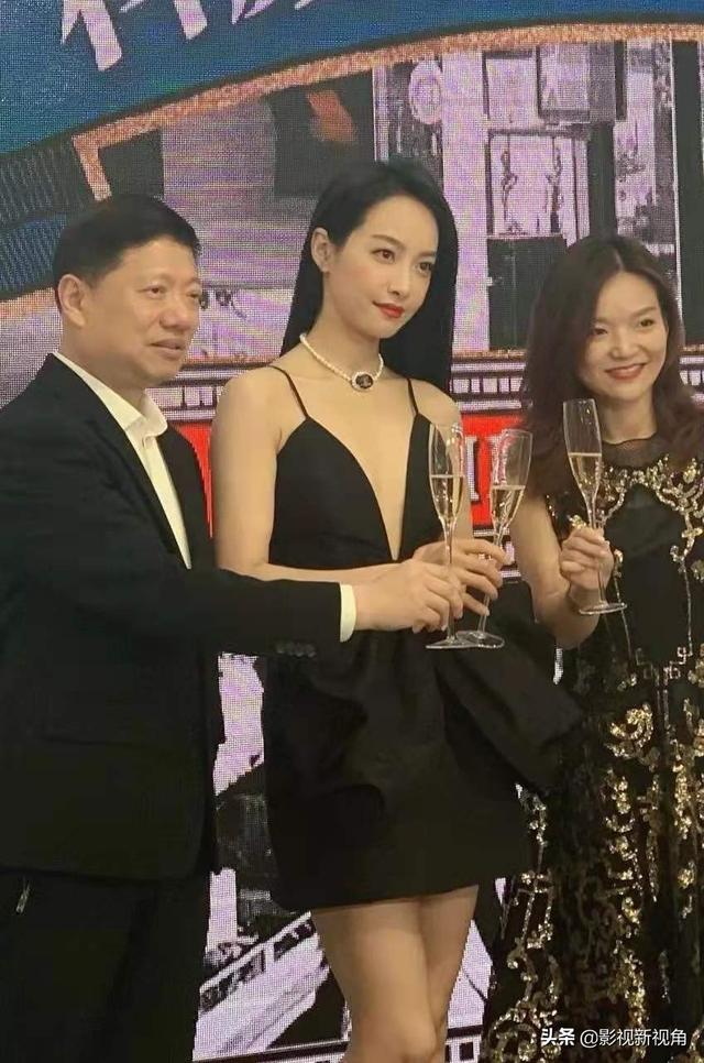 宋茜出席活动被抓拍，路人视角也养眼，18小时被欣赏200万次