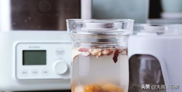 栗子粥的家常做法，栗子怎么熬粥做好吃（大叔家的小雪食谱：核桃栗子粥）