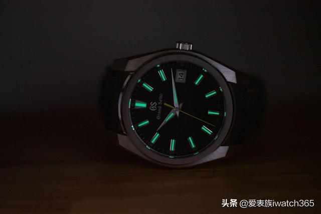 石英机芯什么意思，瑞士手表石英机芯介绍（石英机芯中的王者）