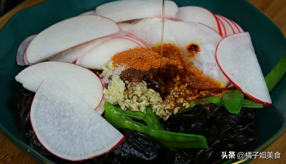 圖片[5]-涼拌紅蘿卜土豆木耳荷蘭豆 脆爽可口 百吃不膩 過年必備解膩菜-起舞食譜網(wǎng)