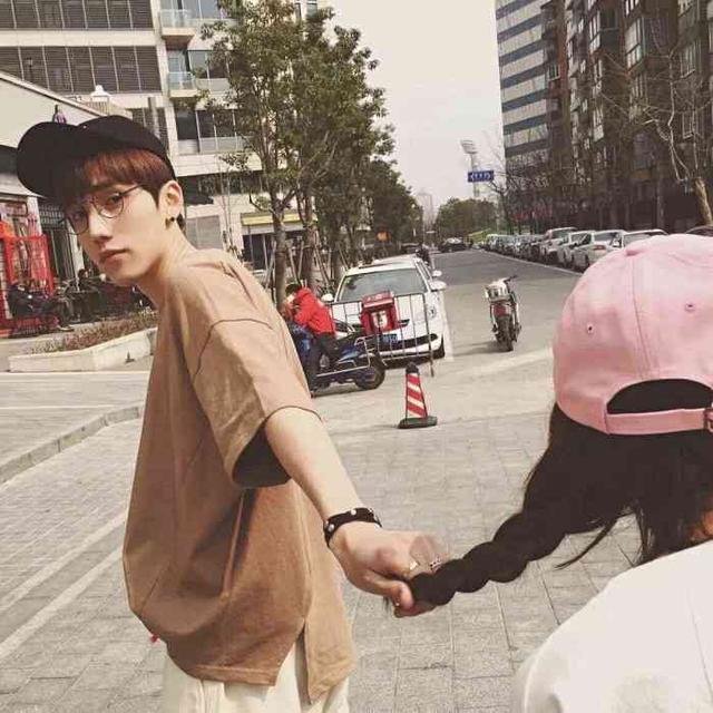 50个撩妹金句，怎样高情商和女生聊天（50个撩妹金句,分分钟撩妹套路到她小鹿乱撞）