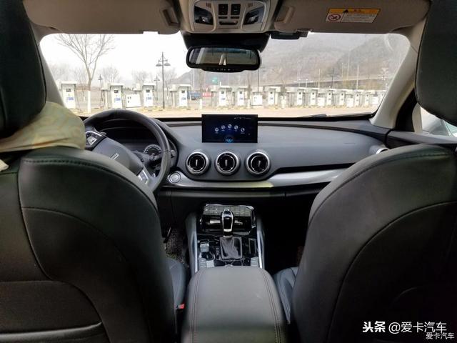 一条竖杠是什么车，一条竖线是什么车（即将破万，哑光灰WEY）