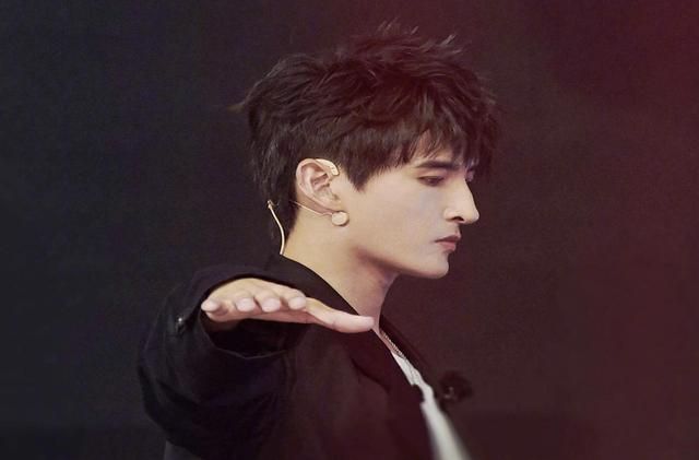 张远粉丝去世前写给张远的信，张远结婚没（张远粉丝ID上热搜）