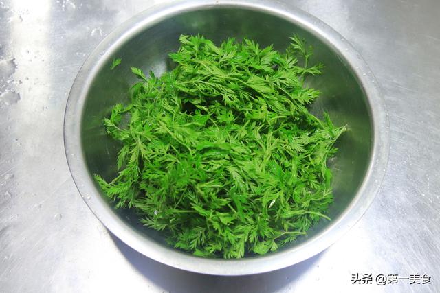 萝卜缨子做法大全，胡萝卜缨丢掉可惜了