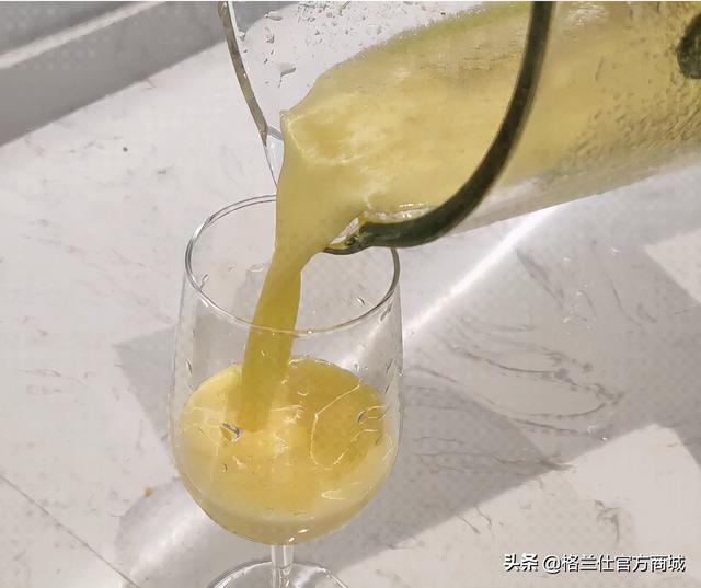 破壁机和榨汁机，破壁机和榨汁机有什么区别（榨果汁到底有多大区别）