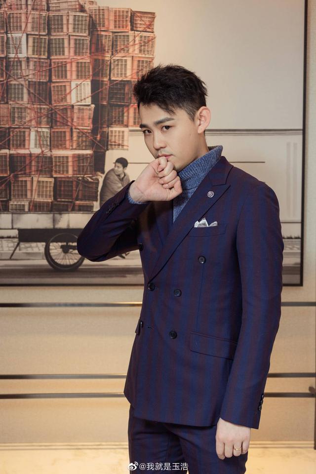 卢鑫个人资料，曾婉拒郭德纲招揽（从不务正业到逆袭为相声演员）