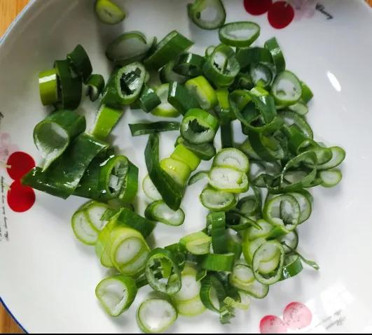 芦蒿香干怎么做，芦蒿炒香干好吃的诀窍