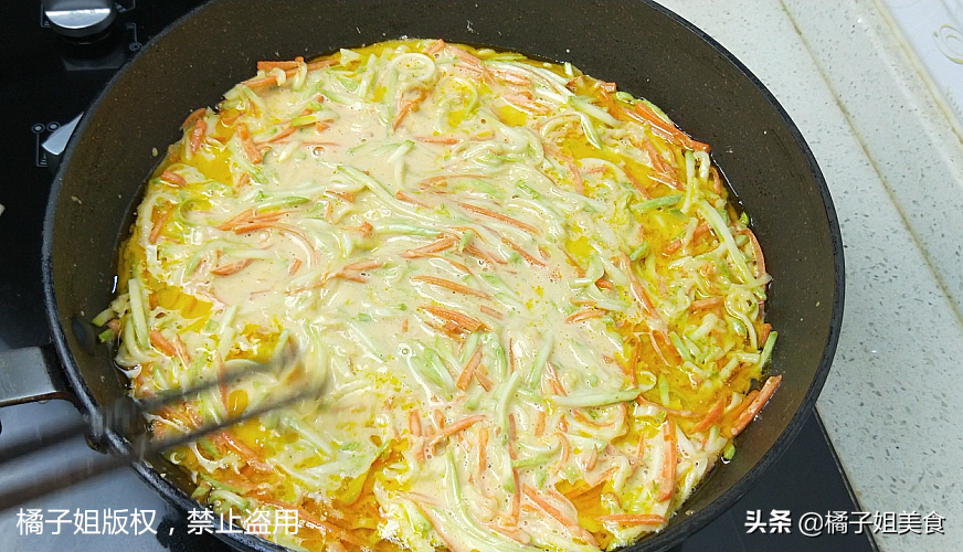 圖片[7]-【西葫蘆胡蘿卜雞蛋餅】做法步驟圖 全家人都愛(ài)吃 看完包你學(xué)-起舞食譜網(wǎng)