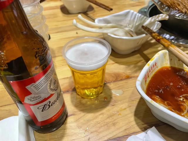 踩箱喝什么意思，踩箱喝酒是什么意思（“我觉得就没有喝酒忘不了的意难平）