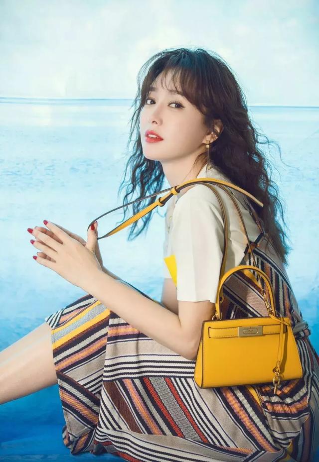 mk包包属于什么档次，MK包包属于什么档次（这五个颜值与质感均在线的包包品牌）