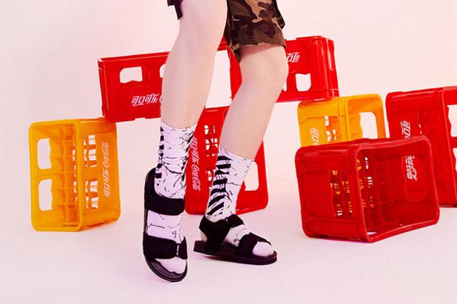 沙滩鞋选购技巧，沙滩鞋怎么搭配（成就自由不羁的活力少年）