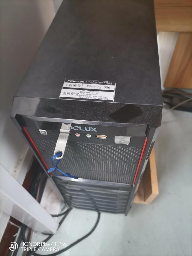 电脑开机就蓝屏，为什么电脑刚开机就蓝屏（电脑开机进系统出现蓝屏的解决方法）