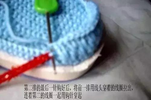 怎么钩毛线拖鞋，学钩毛线拖鞋视频教程（钩针编织的蝴蝶图案的棉拖鞋）