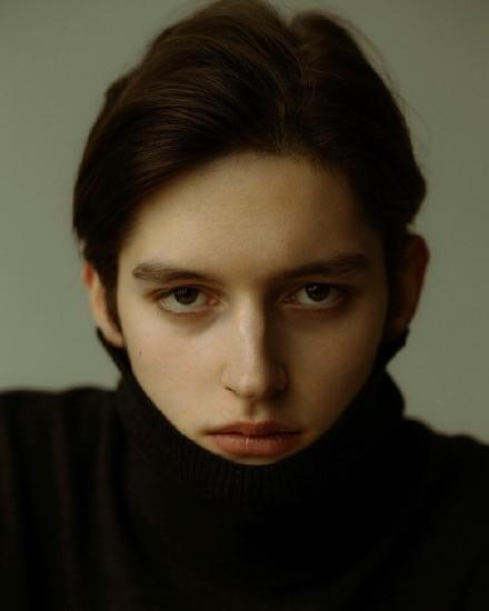 俄罗斯男模－pomogisebe，微信头像，俄罗斯男模－pomogisebe（带你感受一下什么是快要溢出屏幕的少年感）