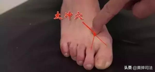 手上出现8种异常，说明你的肝在“求救”