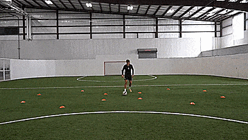 篮球基础运球训练动作，篮球运球训练（适合个人特训的五个个人综合运球训练）