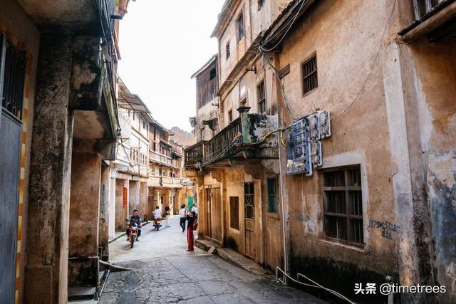 梅州松口古镇，梅州松口古镇作文（客家人下南洋之地）