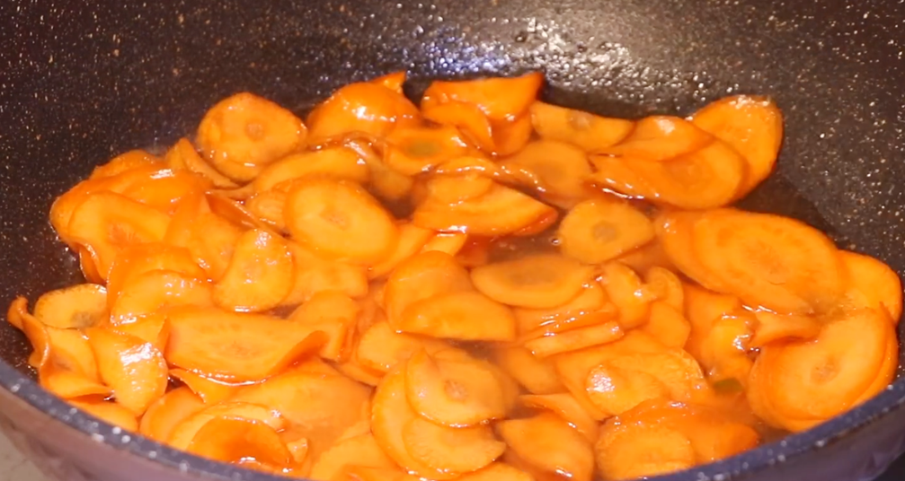 图片[3]-【胡萝卜干】做法步骤图 出锅全家人都爱吃 一次3斤不够-起舞食谱网