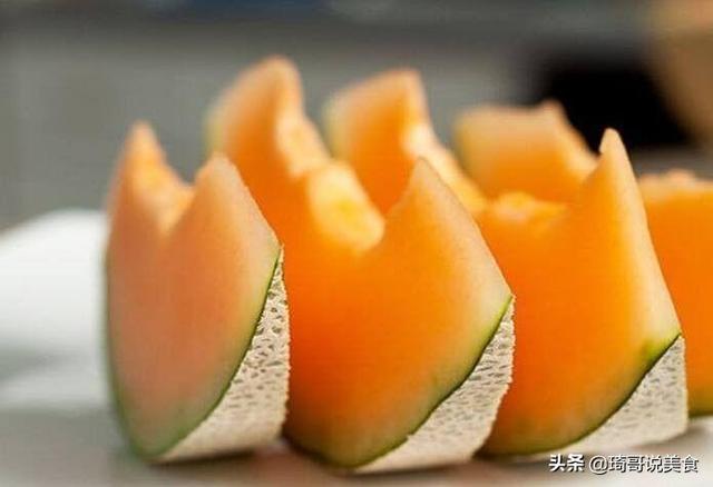 怎样挑选哈密瓜，什么样的哈密瓜好吃（喜欢吃西州蜜瓜的朋友）