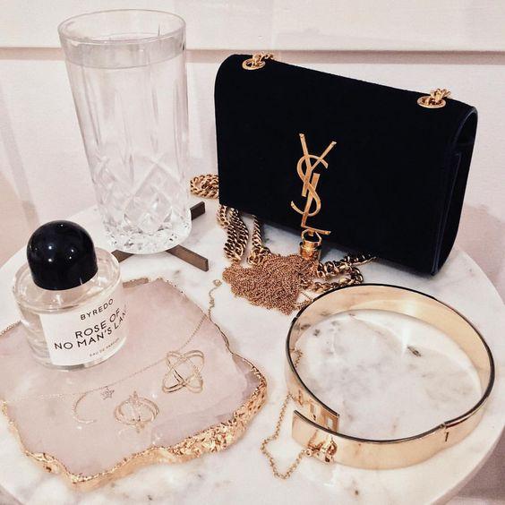 ysl包包是什么牌子中文，包品牌ysl（YSL“杨树林”最经典流苏包）