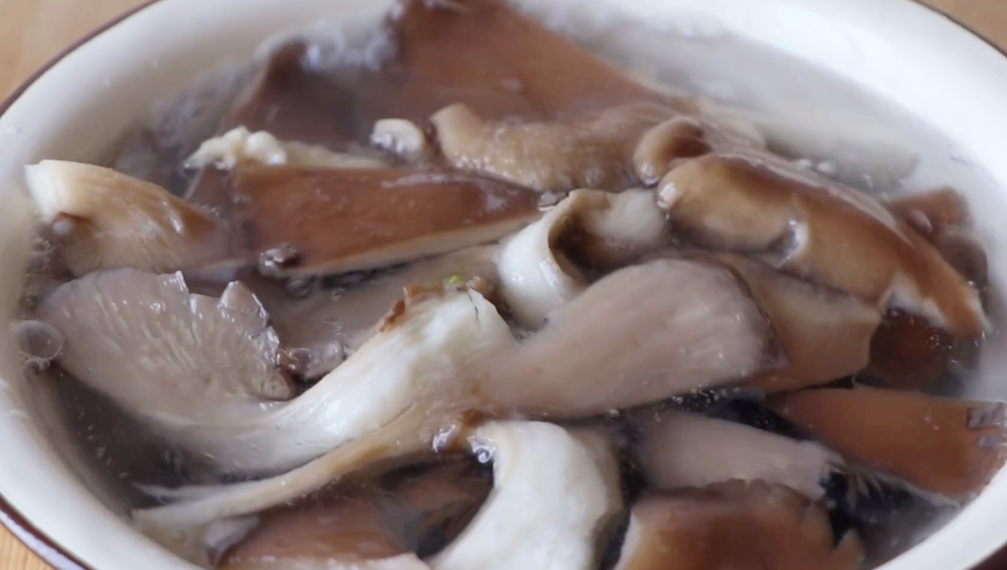 图片[3]-【百财福袋】做法步骤图 鲜香多汁 寓意还特好 年夜饭必备-起舞食谱网