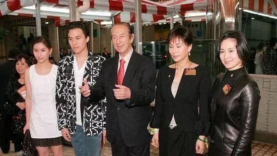 大发88黄金版娱乐官网下载888，大发88黄金版娱乐官网下载888女巫（从私人看护到赌王三姨太）