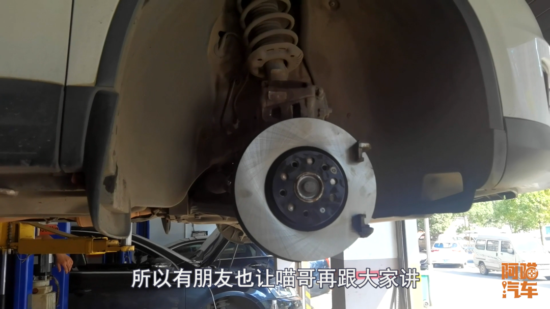 刹车盘多少钱(更换刹车盘工时费需要多少钱)