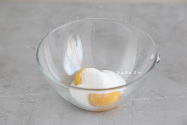 炸鲜奶怎么制作，炸鲜奶怎么做的（孩子吃过一次就忘不了）