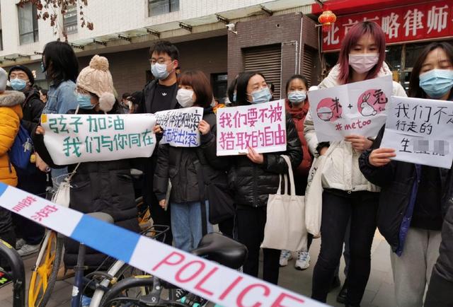毛骨悚然！朱军案意外牵出弦子真实身份，惊天阴谋防不胜防
