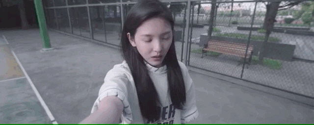 小聋女自幼失聪哪个电影叫什么，小聋女自幼失聪是谁演的（看完郭敬明编剧的《如果声音不记得》）