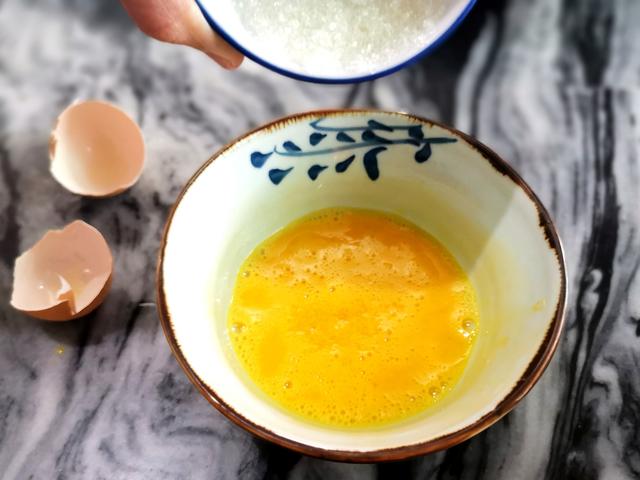 布丁的做法最简易，芒果布丁的做法窍门_芒果布丁的做法大全（教孩子做简易版牛奶布丁）