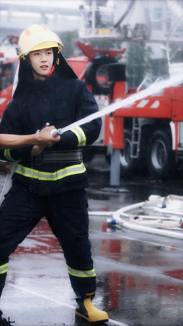 境界的彼方壁纸，境界的彼方，微信头像（突然感觉博辰君好帅），微信头像（你们想要的王一博高清壁纸）