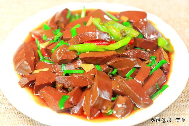 冷冻的鸭血怎么吃，鸭血不要只吃火锅了