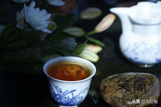 岩茶奇兰的功效与作用，奇兰岩茶的作用和功效（品饮武夷岩茶奇兰之岩骨花香）
