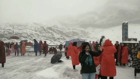 轿子雪山终年都下雪吗，轿子雪山现在下雪了吗（昆明轿子雪山今年第一场雪比去年早来2个月）