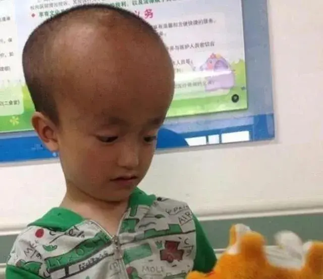 三鹿奶粉事件中存活的奶粉，12年后又现大头娃娃