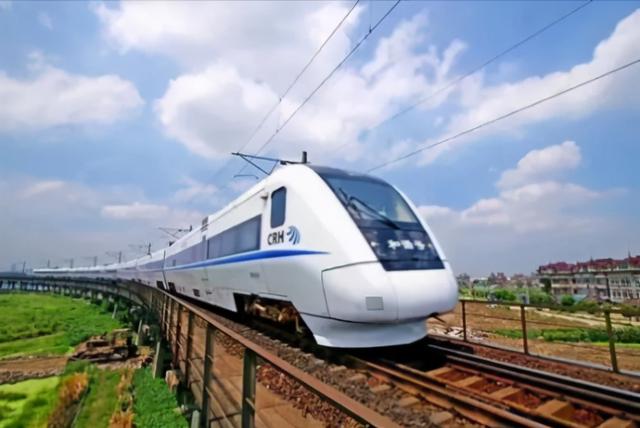 仙桃站和仙桃西站有什么区别，仙桃西站在哪（湖北有2个奇葩高铁站）