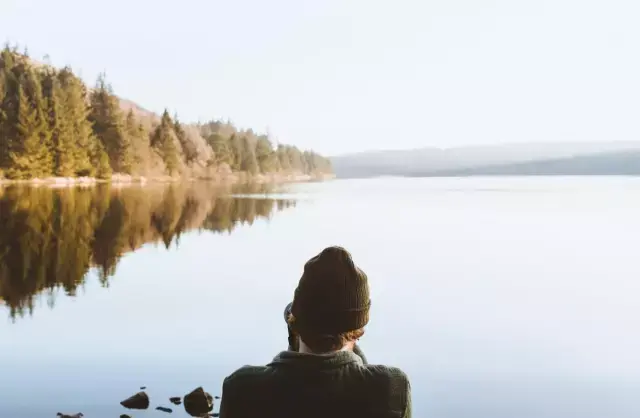 玻璃心是什么意思，玻璃心是啥意思（你的玻璃心，正在慢慢毁掉你）