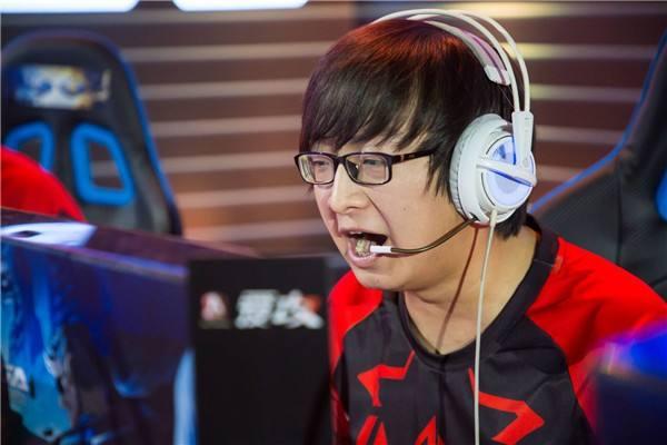 cf名字空格复制，cf名字空格复制能用的（为了夺回冠军荣誉）