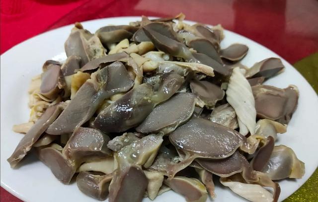 怎样做白切鹅，白切鹅肉怎么做（吃到了广州少有的传统白切鹅美味）