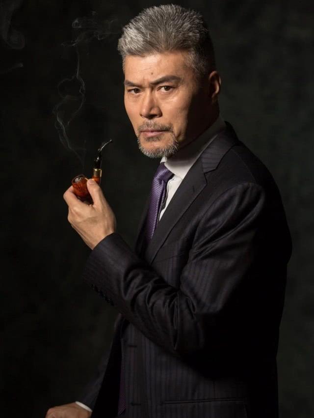 丁洛山公安局长是哪部电视剧，警中英雄30集丁洛山（原来家喻户晓的您现在也变成老艺人）