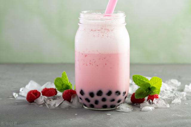隔夜的奶茶能喝吗，奶茶隔夜能喝吗（没开封的奶茶第二天能喝吗）