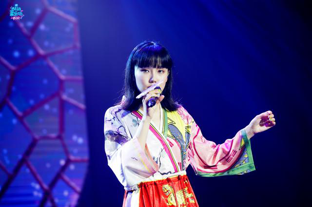 一万个舍不得歌词，一万个舍不得歌曲（歌红人不红的三位实力歌手）